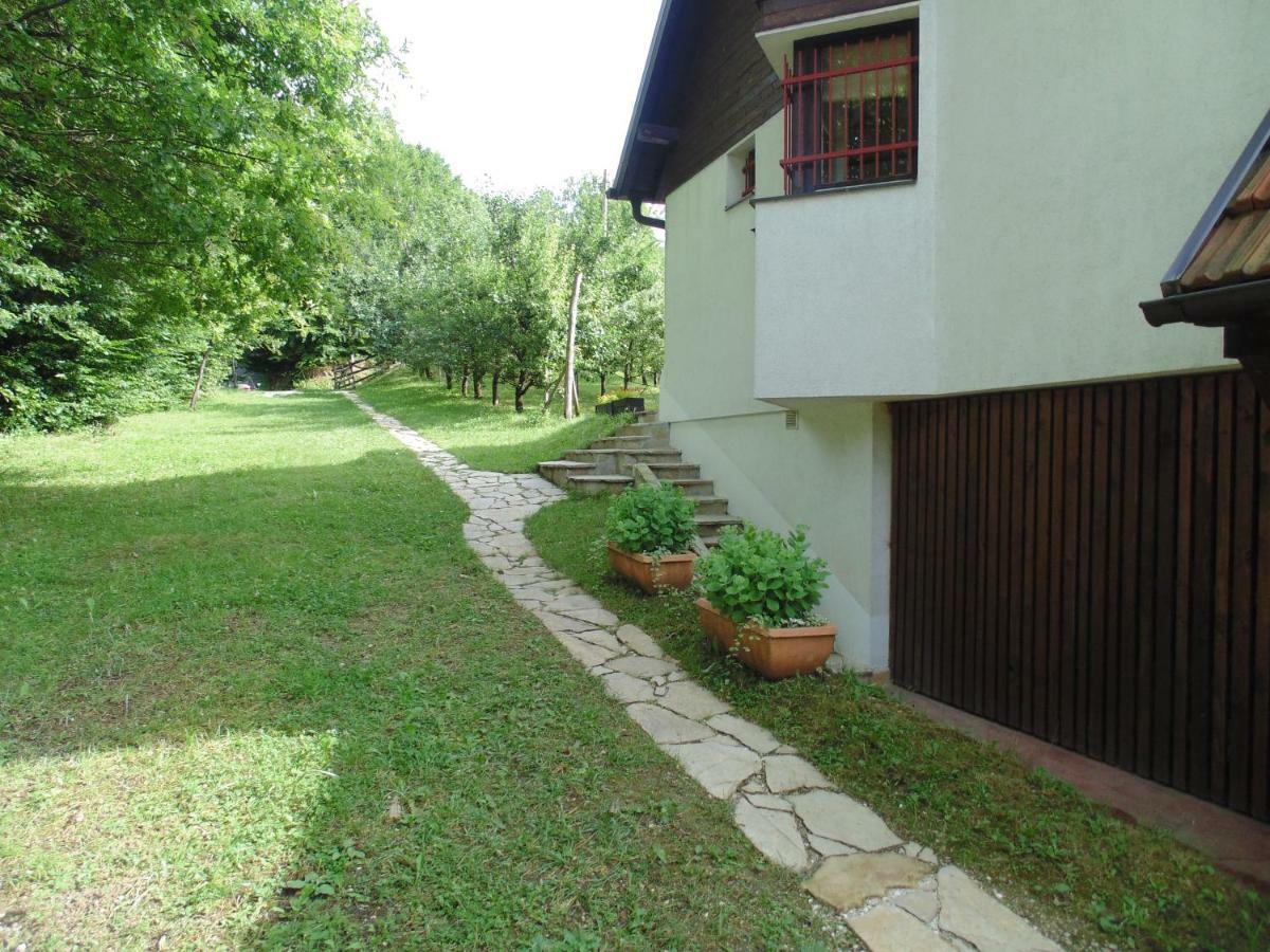 Holiday Home Alibegovic Вісоко Екстер'єр фото